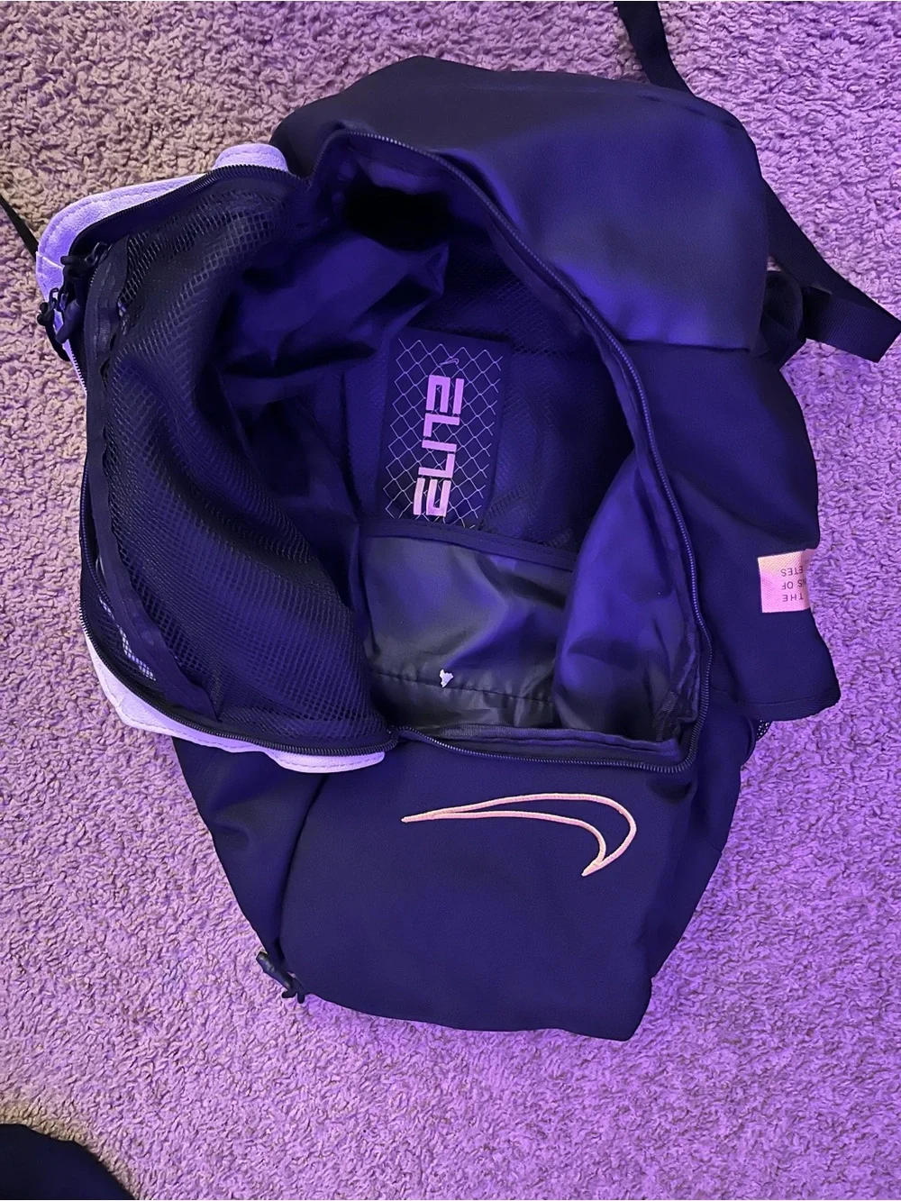 Nike Elite Black Duffel Bag with Pink/Peach Accent PS THE BIG PART NEEDS NEW ZIP